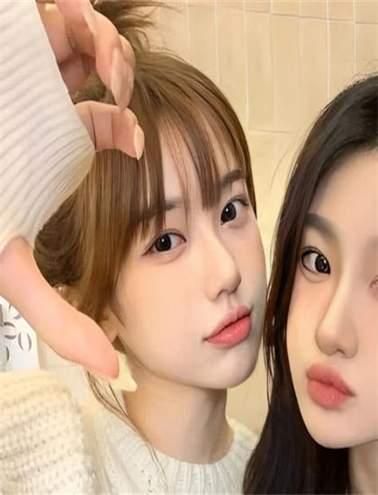 《风雪归乡》剧本创作揭秘：绿幕的拍摄技巧与后期合成 带你了解电影制作的点点滴滴